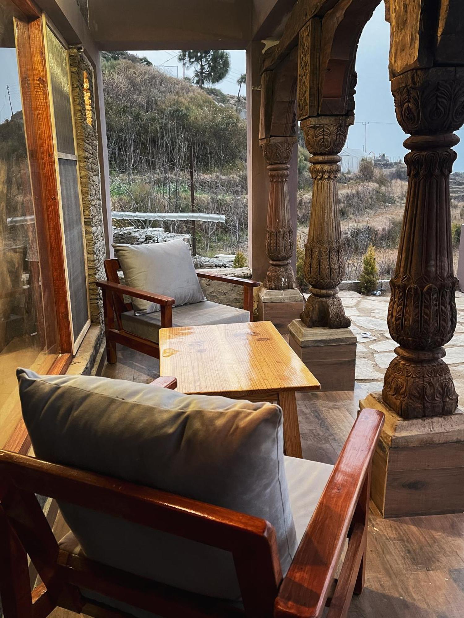 Bsr Farms Resort Pauri 外观 照片