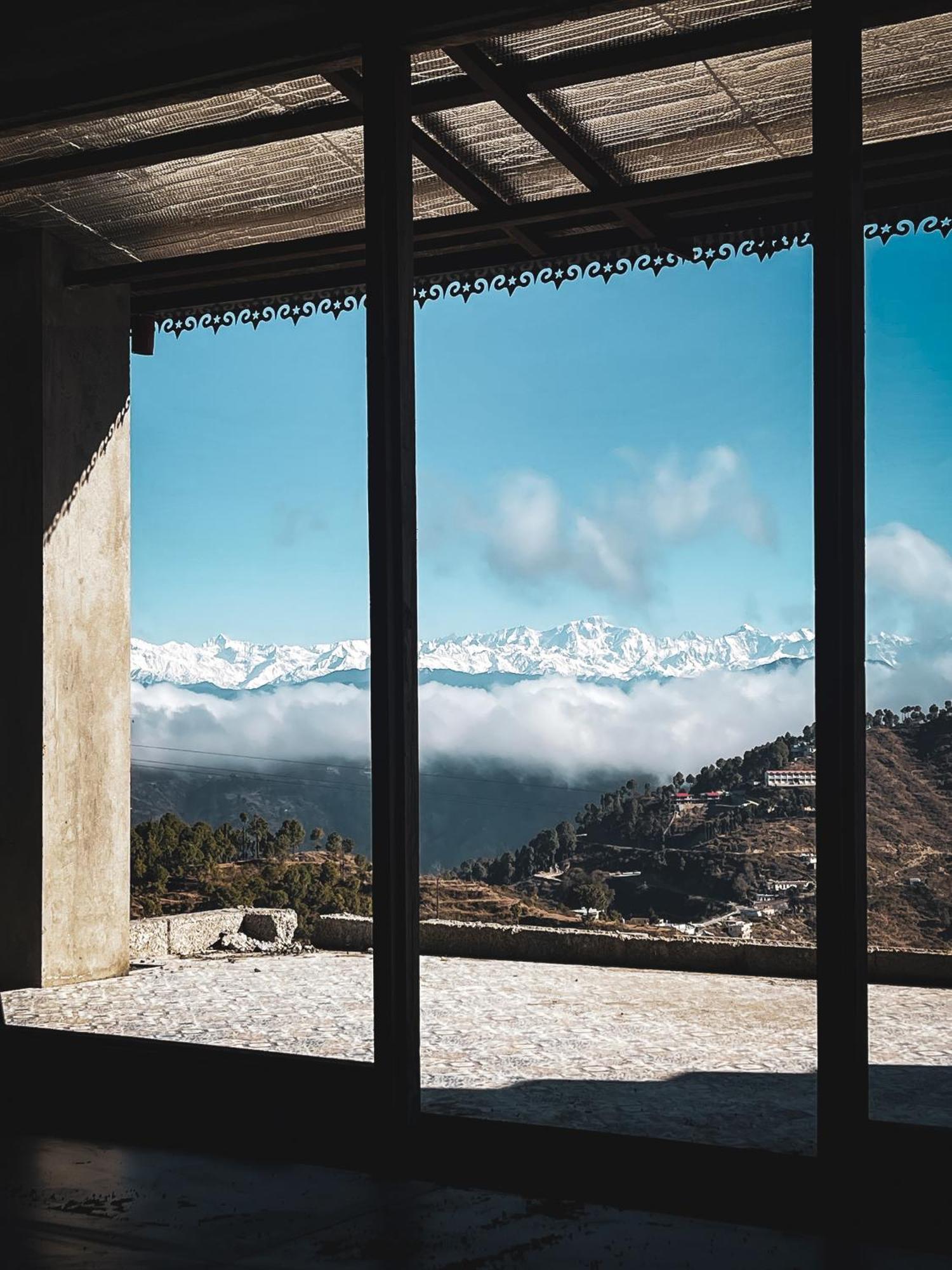 Bsr Farms Resort Pauri 外观 照片
