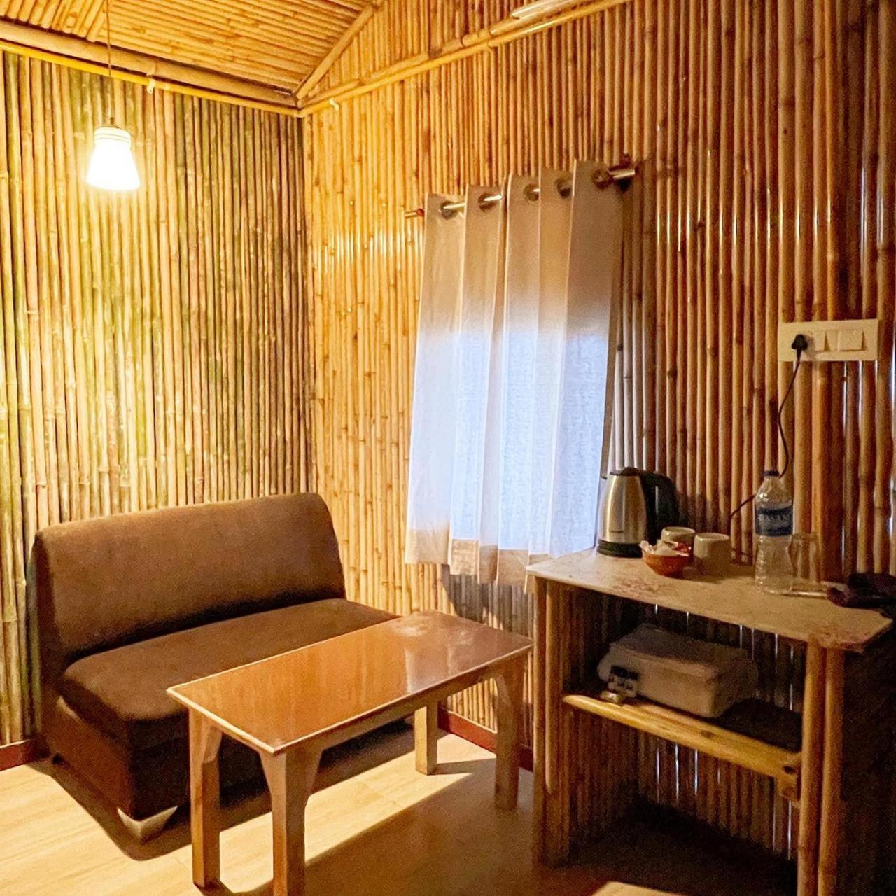 Bsr Farms Resort Pauri 外观 照片