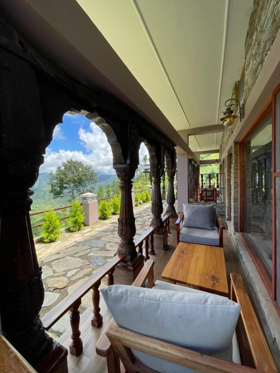 Bsr Farms Resort Pauri 外观 照片